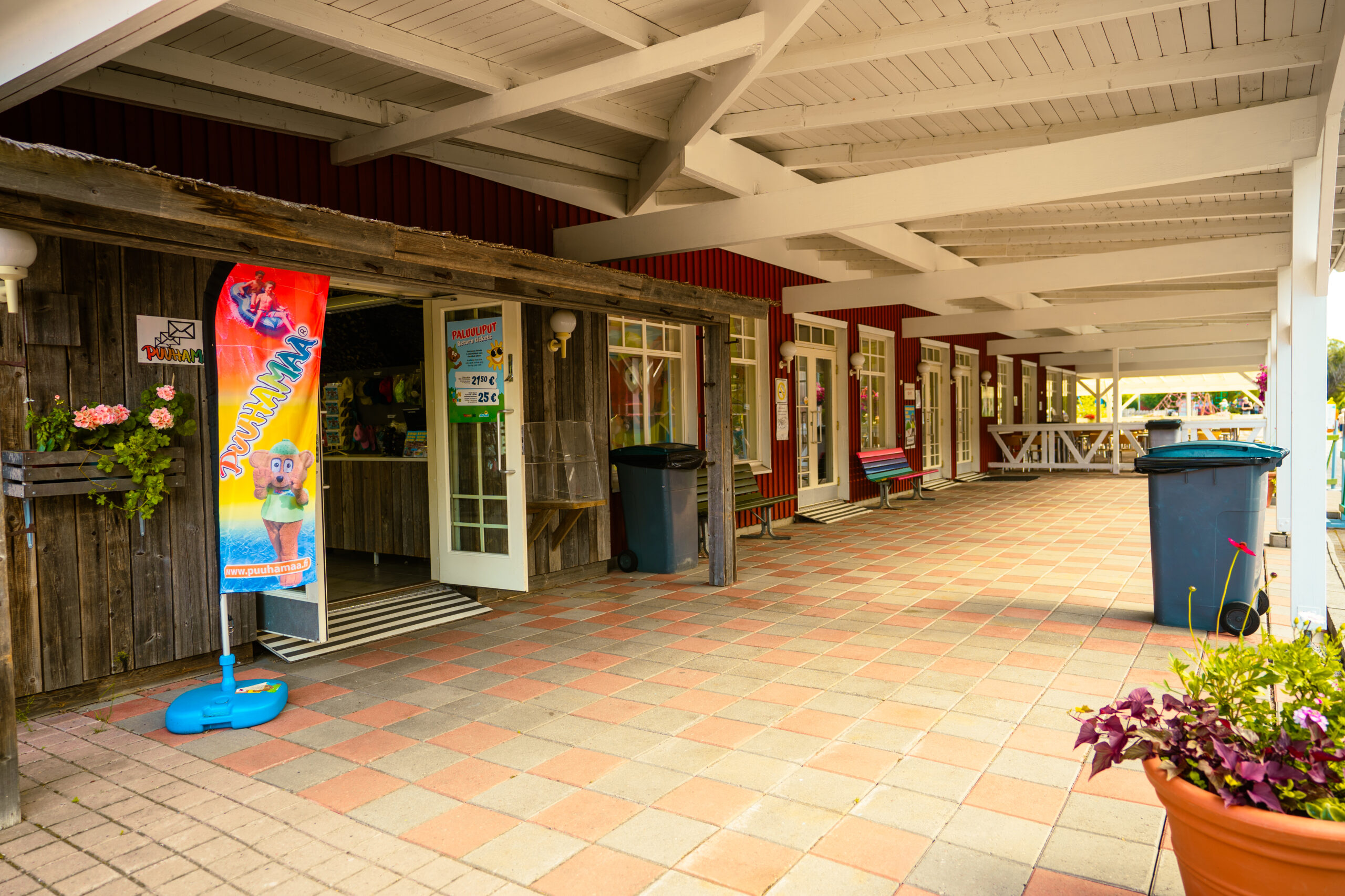 https://www.puuhamaa.fi/wp-content/uploads/2026/05/DSC03587-scaled.jpg